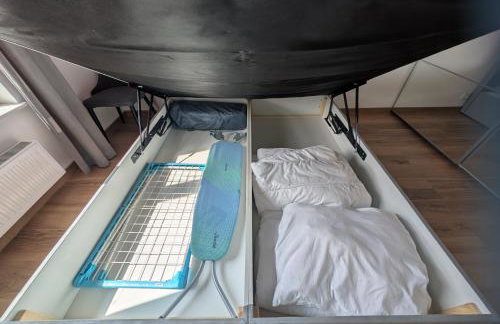 Przystanek Międzylesie Dwupokojowy Apartament z osobną Kuchnią Garażem Self Check-in Blisko CZD - Foto 8