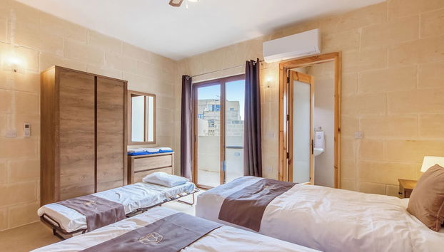 Nadurin, Gozitan Villa 7 Bedr. & 2 Pools - Foto 5, Zimmer