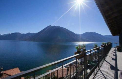 Attico Con Grande Terrazza vista Lago - Foto 15