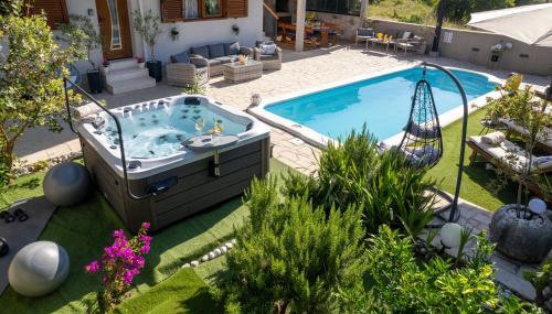 Villa Ivona with swimming pool and jacuzzi - Foto 3, Garden