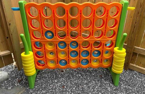 Blissful Nook Tiny Home, Cozy Retreat, Hot Tub, Close to Town, Deep Creek, & Entrance to National Park - Foto 27