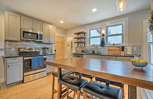 Updated Vintage Apartment Less Than half Mi to Main St - Foto 8