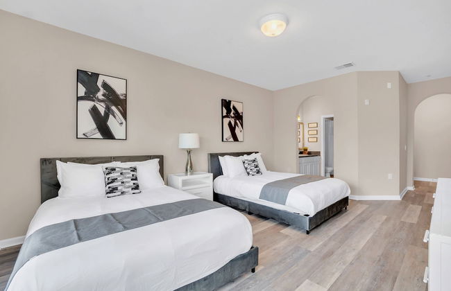 2BR Condo - Hot Tub Pool Near Disney - Photo 20