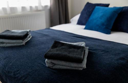 Gorgeous Modern Apartment near Redhill Station inc Private Garden & Parking - Foto 7