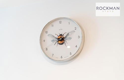 Royal Oak Apartments 1 - Free Van Parking - 2 Bedroom Apartment - 2 bathrooms - Sleeps 6 - Perfect for Contractors - Fast Wi-fi - Foto 16