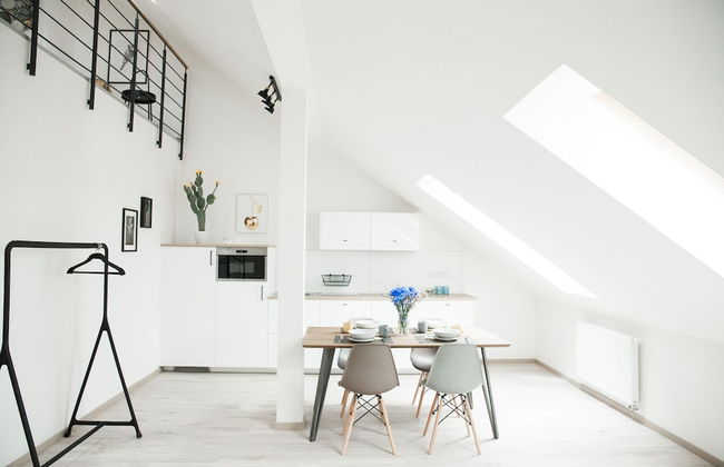 Honest SMICHOV - Foto 4