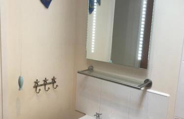 Watchet Cottage - Photo 7