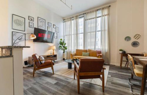 Indy Urban Nest - Sleeps 8 - Skywalk Access - Convention Center - Stadium - Foto 47