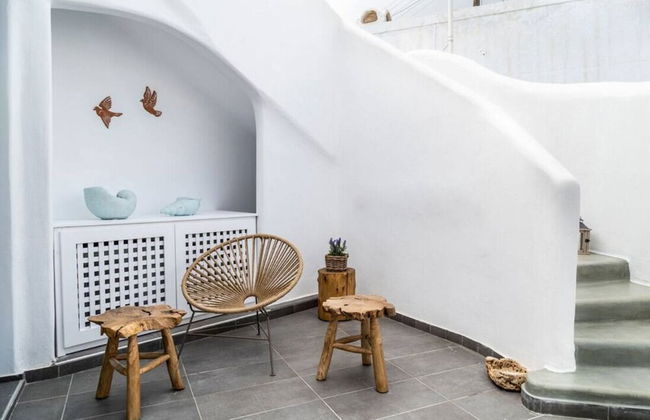 Astrea Suites Feggaropetra Cave House - Photo 32