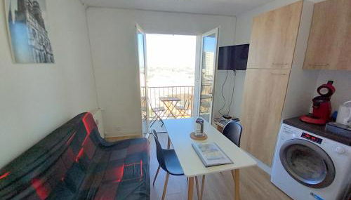 Appartement 28m2 avec balcon proche gare SNCF, café thé WIFI gratuits - Netflix - Balcon - Foto 3