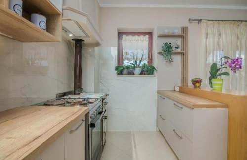 Marina Porat - Foto 6