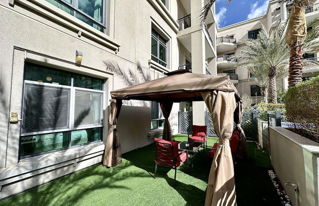 Lux BnB Travo Tower I Private Garden I Lake View - Photo 43