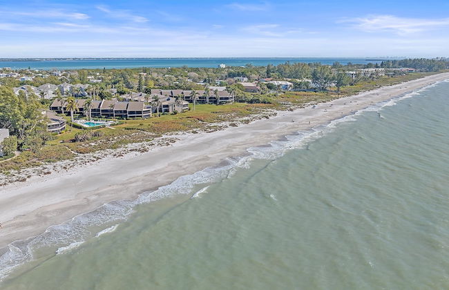 Sunshine Cottage At Cedars 2 Bedroom Condo by RedAwning - Foto 50