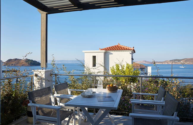 Eleia Seafront Rooms & Villas - Photo 29