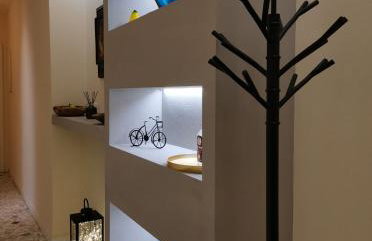 PARMA EXPRESS Traveller's Lodging front Station FS PARKING & Bicycle Storage - Foto 31