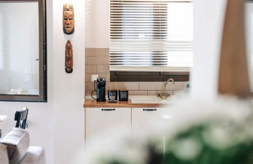 The Serenity Stone Lodge - Photo 20