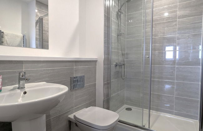 1 Bed With Parking - 15 Mins to Solihull NEC - Foto 9