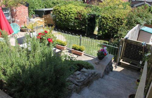 Hideaway between Coast and Moors in a beautiful Village apartment - Photo 23