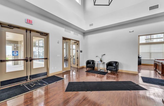 Luxurious 1 Bed 1 Bath Apartment At The Meadows 1 Bedroom Apts by FlexHaus - Photo 23