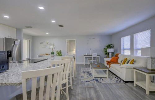 Family Fun Ping Pong BBQ Walk to Park Nearby - Photo 4