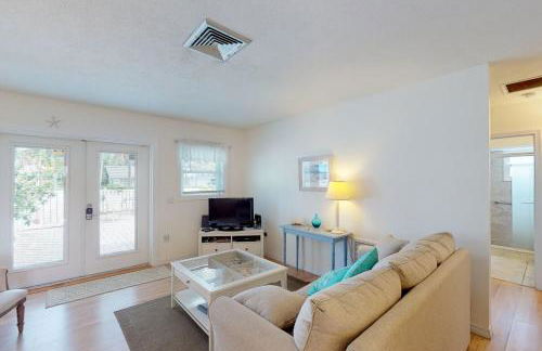 Blue Wave Villa East - Photo 3