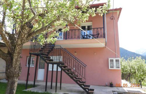 ΥΠΕΡΟΧΟ ΣΠΙΤΙ ΜΕ ΘΕΑ ΣΤΟ ΝΕΟ ΔΕΡΜΑΤΙ Karpenisi - Photo 13