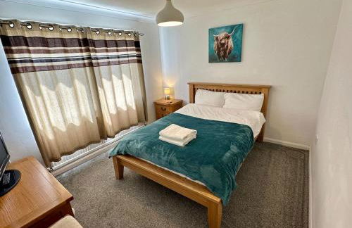 Detached, 4 Double Rooms, 2 En-Suites, 5 Car Parking - Foto 7