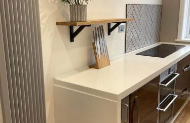 The Clock Tower Apartment - Spacious, Modern, 2 Bedroom Apartment , Southsea with Free parking - sleeps 4 - Photo 27