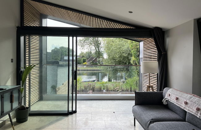 River View Guest House, Jacuzzi, Boat, Fire Hire - Photo 7