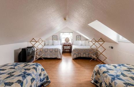 Secluded Lakefront Cabin with Private Dock on Lake Nantahala, Topton, North Carolina - Foto 7