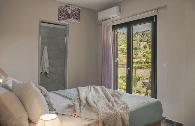 Queen Bee Residence - Photo 12