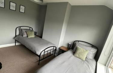 Fabulous 3bed off street parking - Foto 16