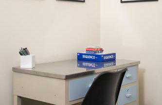 Quaint Cottage in DTown Lex, 15 mins to Horse Park - Photo 9