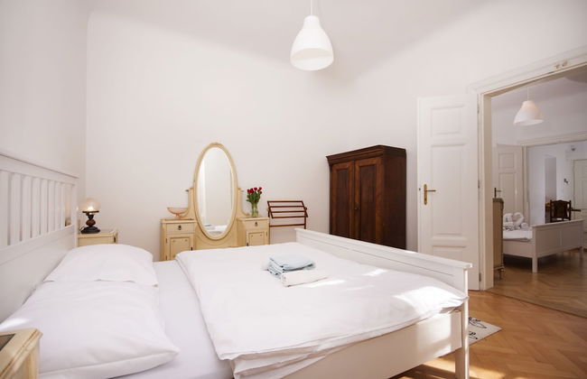 Prague Siesta Apartments - Photo 9