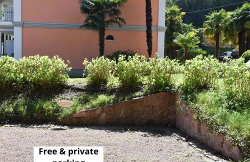 Beautiful apartment on the lake, pool & parking - Nr 123 - Photo 25