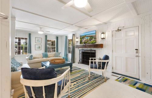 Relax and Enjoy the Spectacular Views in this Picturesque Home home - Foto 23