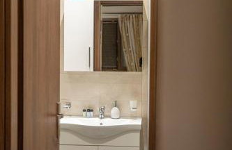 Liontos Rooms - Photo 48