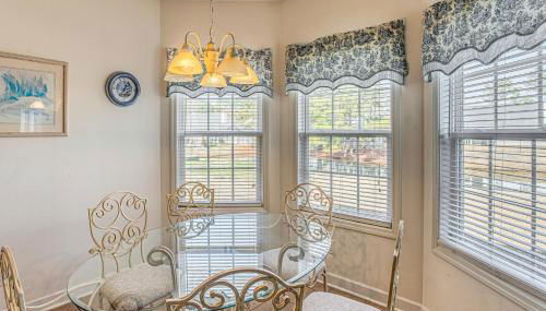 Pool Access and Pond Views Longs Home Near Golf! - Foto 5