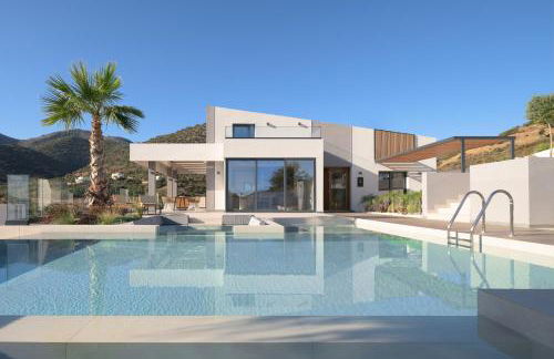 Mayana Luxury Villa, an infinite blue experience, by ThinkVilla - Foto 3