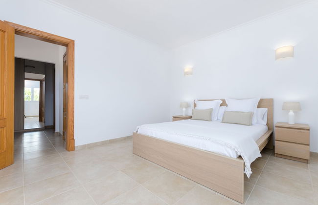 Dones D Aigua 11 in Urbanitzaci s Estanyol - Photo 27