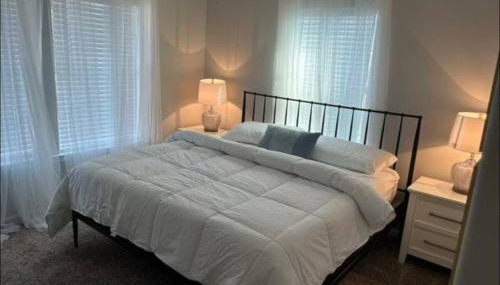 Cozy 2BR with King Bed 3 min to Beach - Foto 4