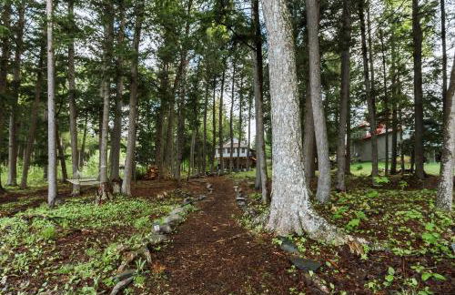 Waterfront Sebec Lake Home with Yard and Fire Pit - Foto 29