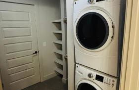 The Trendy Den - Photo 8