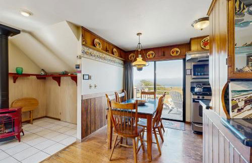 Oceanfront Home - Stunning Views & Private Hot Tub - Foto 11