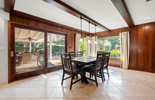 Airy Large Backyard Oasis Perfect Family Getaway - Foto 13