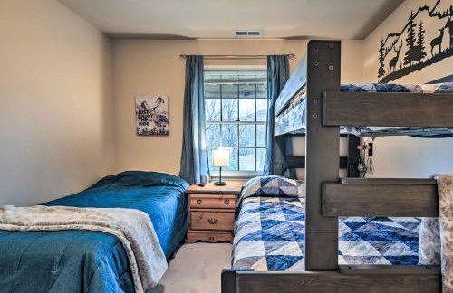 Hike, Bike and Swim Mountain Escape with Deck - Foto 21