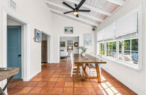 Tropical Estate w/ Guesthouse & Pool. Sleeps 8! - Foto 15