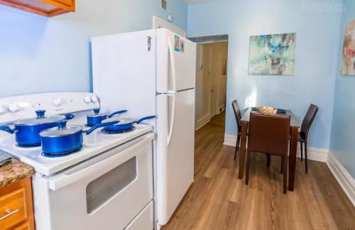 Stylish Apt - 2 Queen Bed - Easy Hospital Access - Foto 27