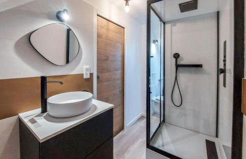 4 Bedroom Amazing Home In Plouézec - Foto 28