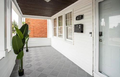 Amazing 3 bedroom home Steps, Airport, UofR, RIT, Strong - Foto 26